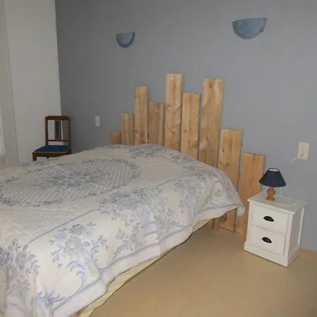 Holiday home Dans Le Vignoble Gallacois